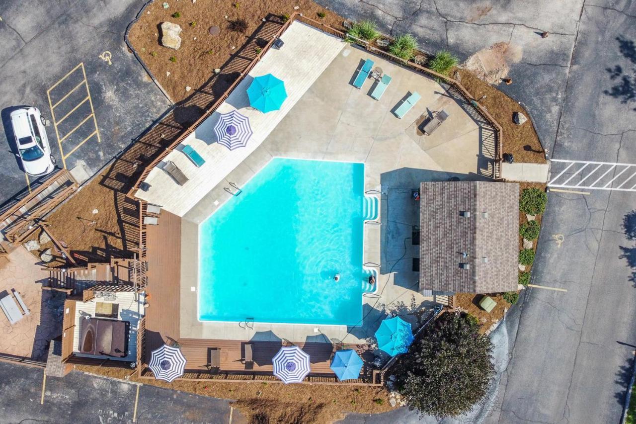 Eagle Nest Resort Pristine Dream Branson Exterior photo